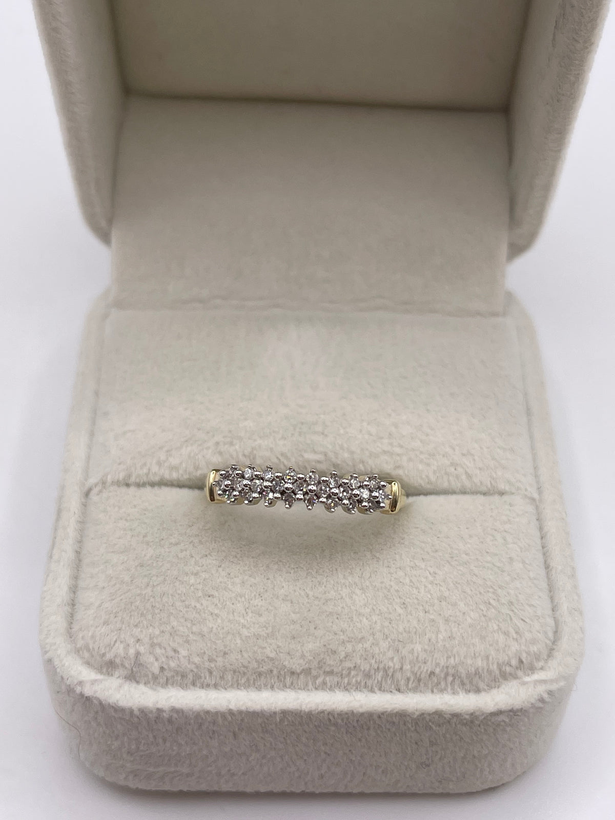 9ct gold diamond cluster ring