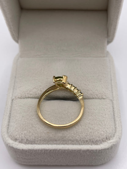 9ct gold quartz ring
