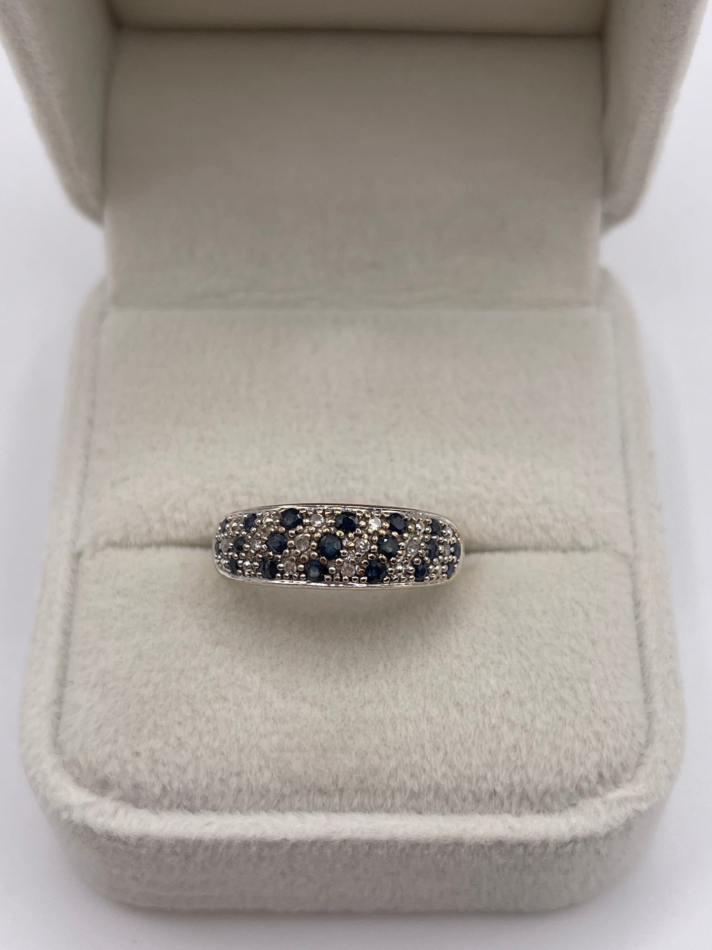 9ct gold sapphire and diamond ring