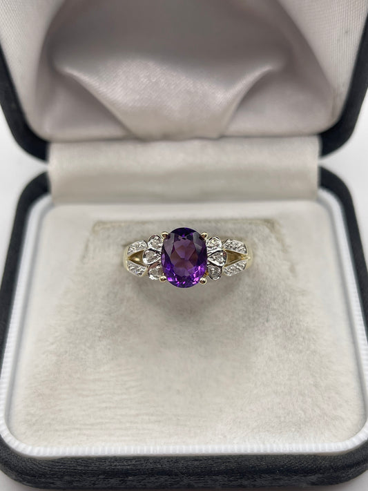 9ct gold amethyst and diamond ring