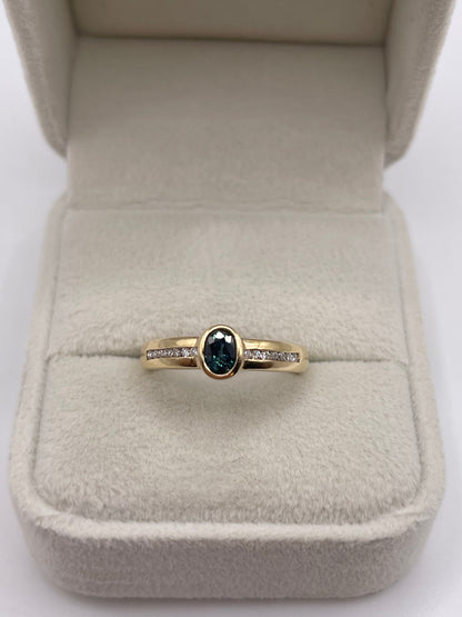 9ct gold sapphire and diamond ring