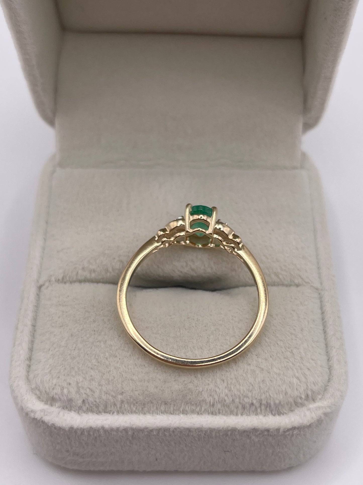 9ct gold emerald and zircon ring