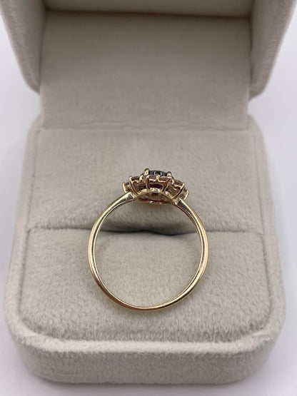 9ct gold garnet and zircon ring