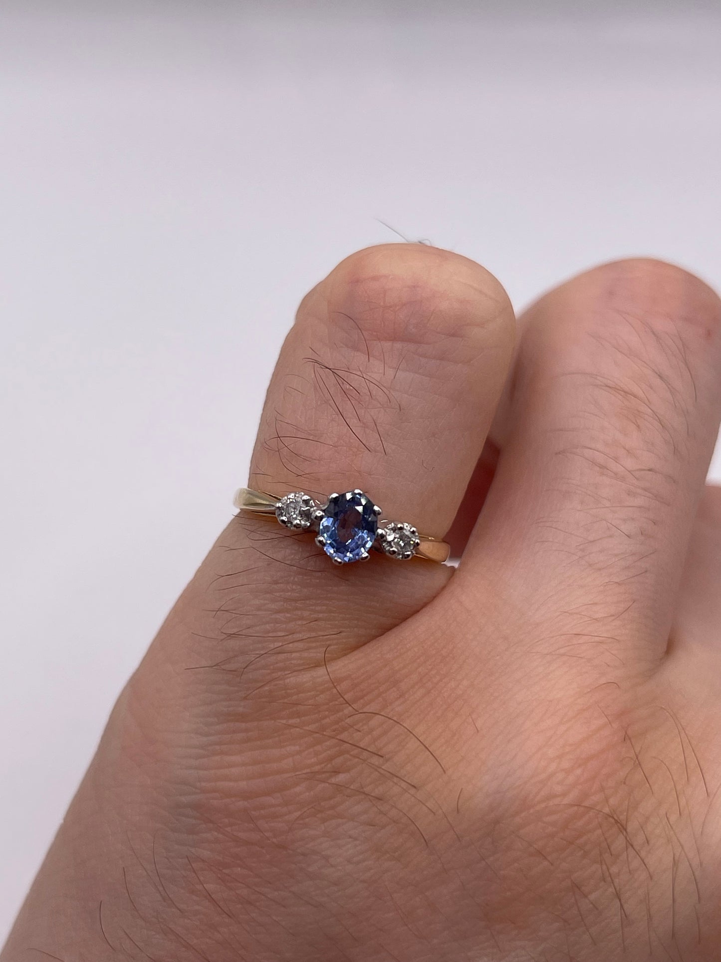 9ct gold sapphire and diamond ring