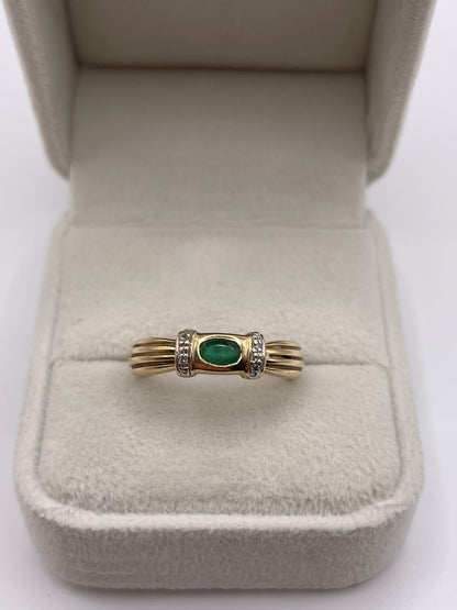 9ct gold emerald and diamond ring