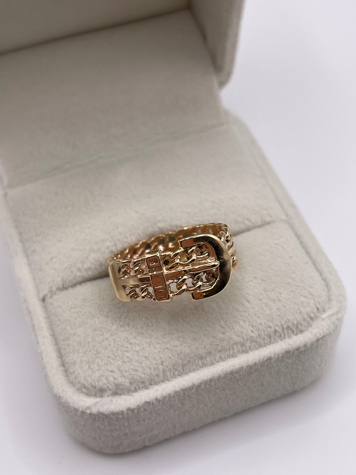9ct gold buckle ring