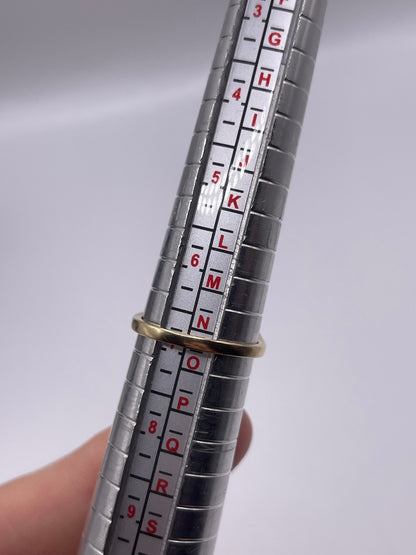 9ct gold garnet and diamond ring