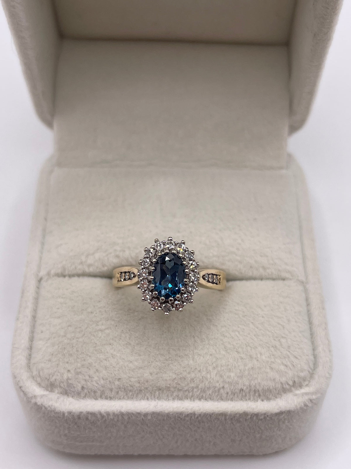 9ct gold topaz and diamond ring