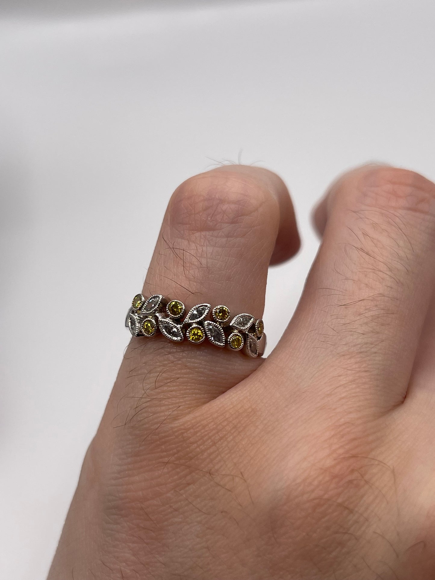 18ct white gold diamond ring
