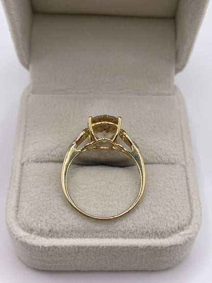 9ct gold quartz and diamond ring