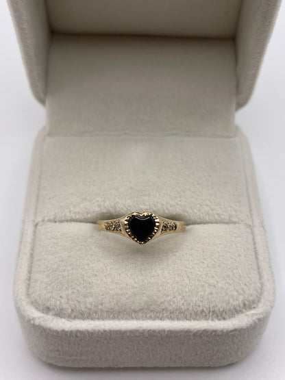 9ct gold onyx and diamond ring