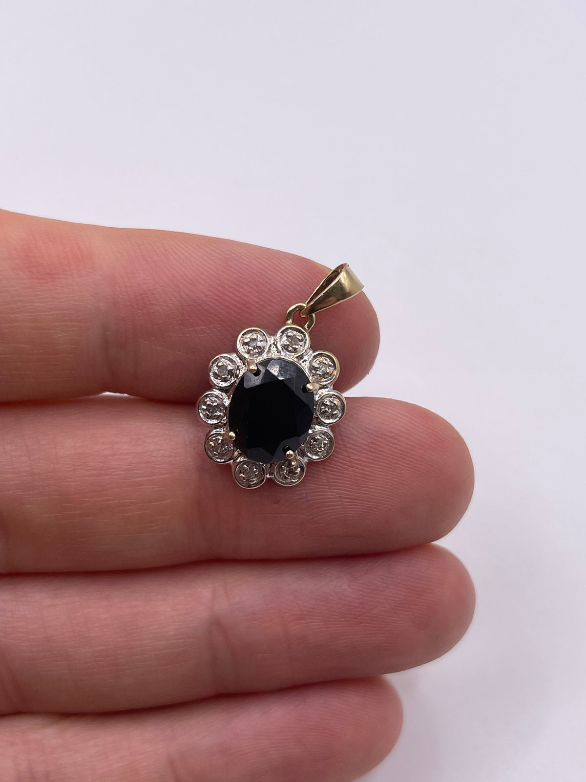9ct gold sapphire and diamond pendant