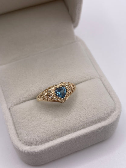 9ct gold topaz heart ring