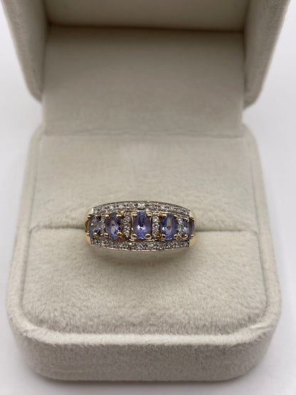 9ct gold tanzanite and diamond ring