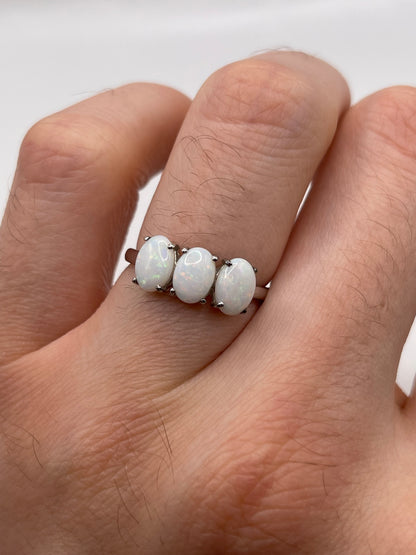 9ct white gold opal ring