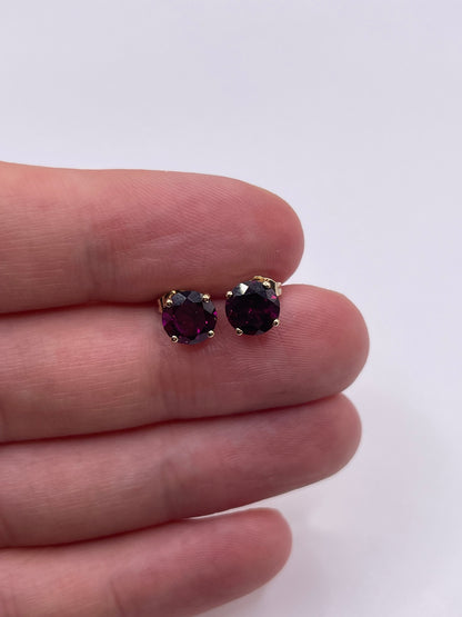 9ct gold garnet earrings