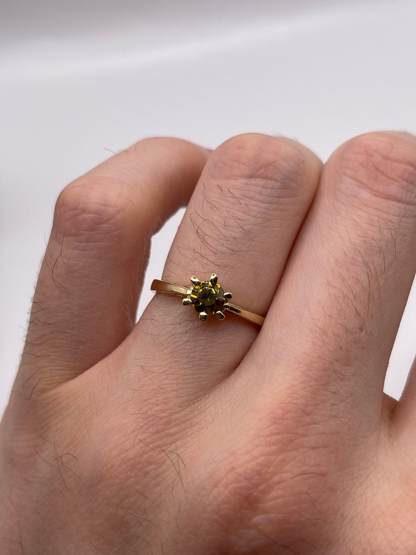 9ct gold sphene ring
