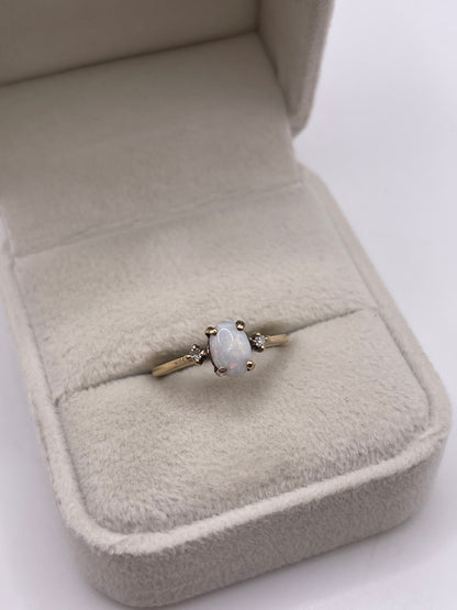 9ct gold opal and diamond ring