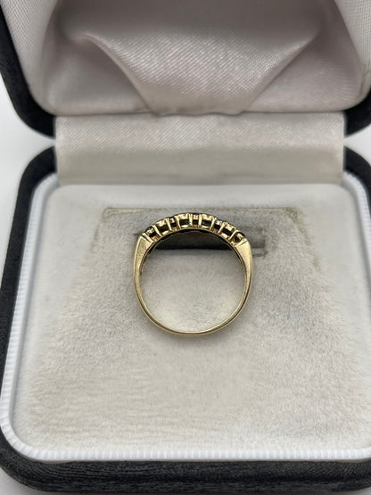 9ct gold sapphire and diamond ring