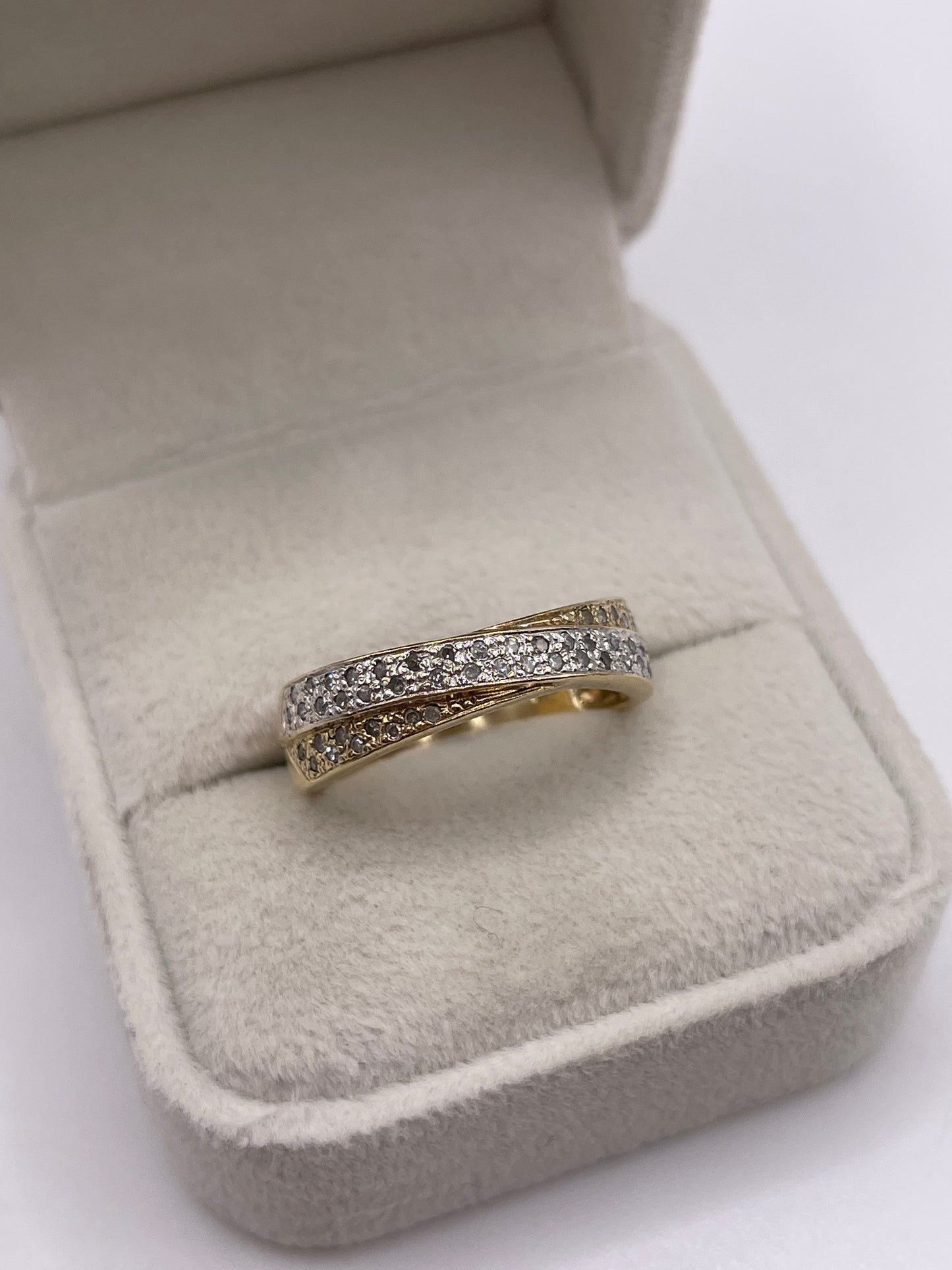 9ct gold diamond cluster ring