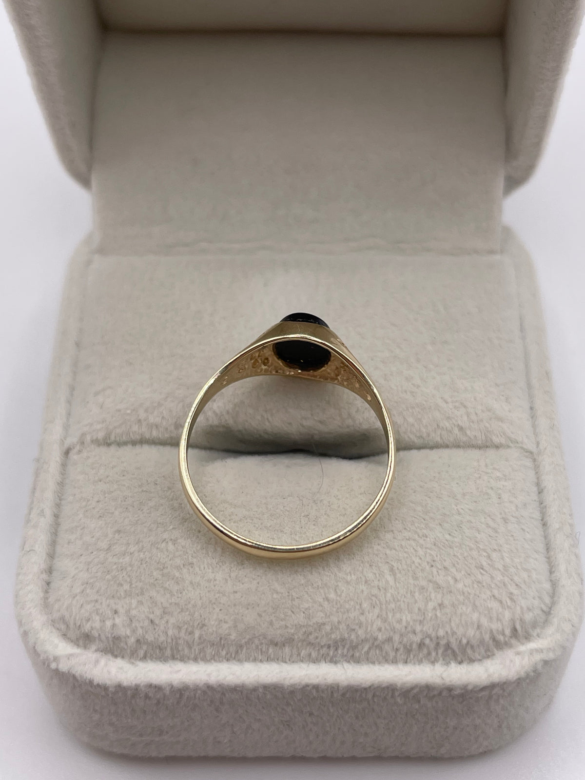 9ct gold onyx signet ring