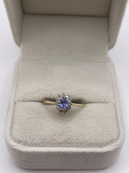 9ct gold sapphire and diamond ring
