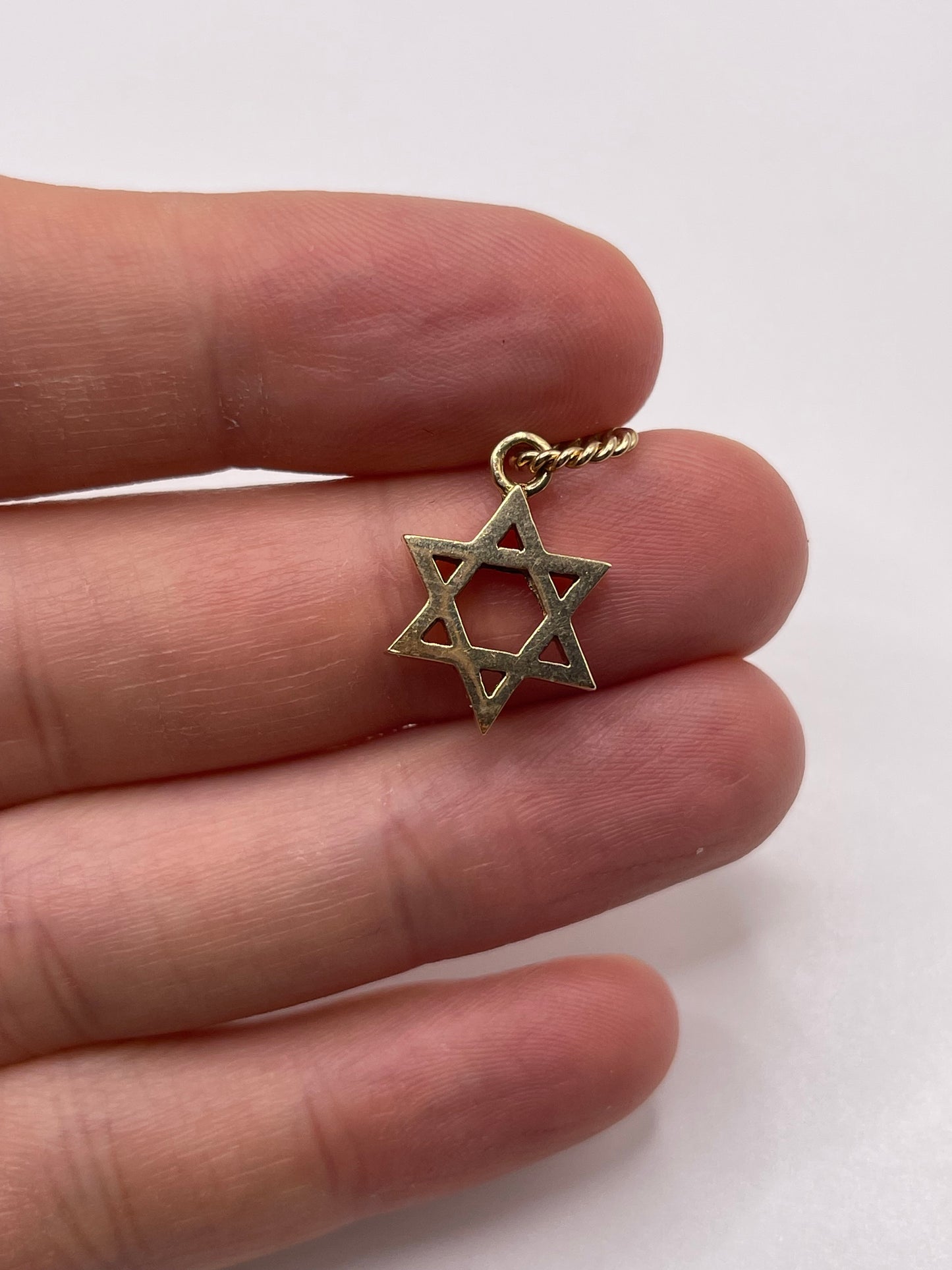 9ct gold star of David pendant