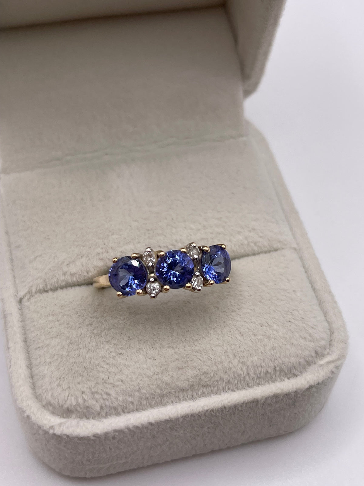 9ct gold tanzanite and zircon ring