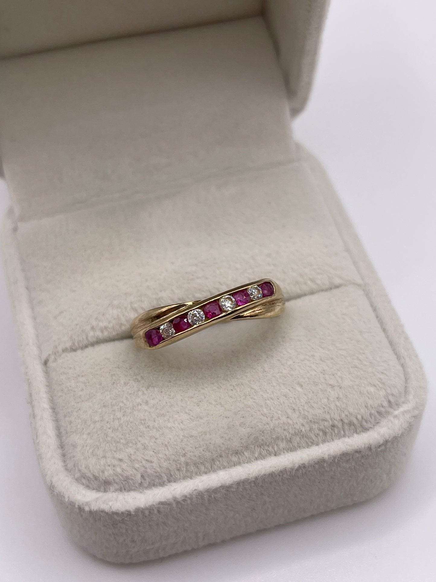9ct gold ruby and cz ring