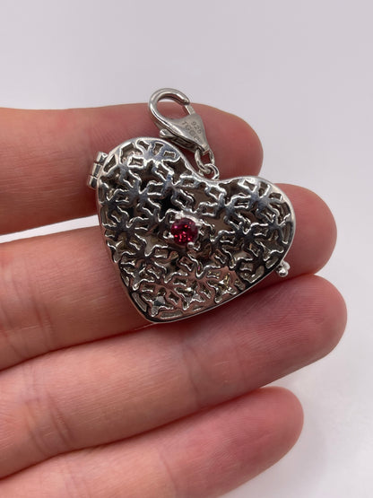 Silver garnet heart pendant