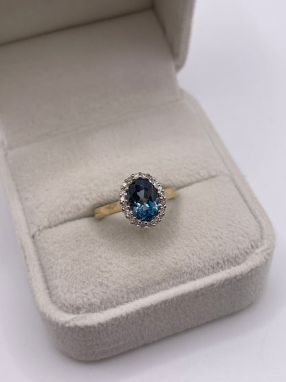 9ct gold topaz and diamond ring
