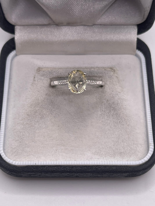 Silver gemstone ring