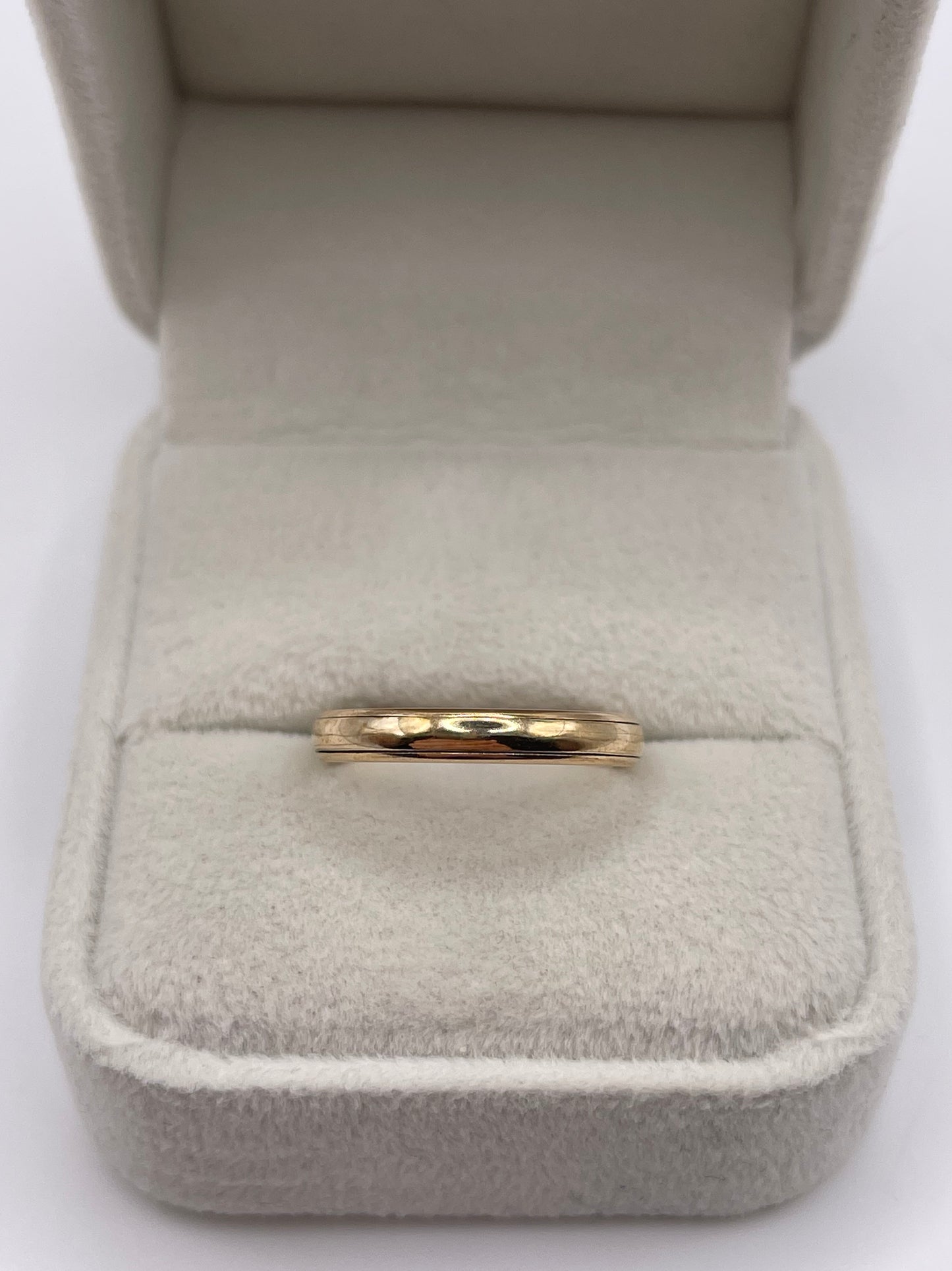 9ct gold band
