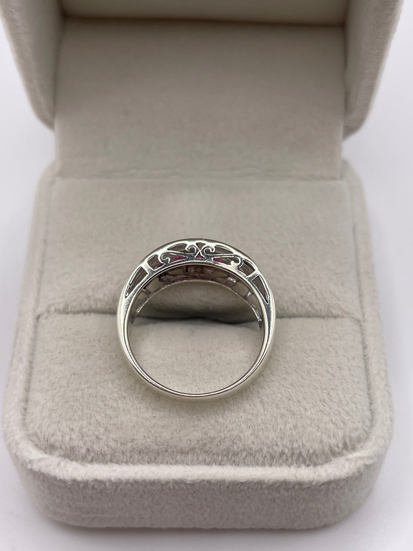 9ct white gold ruby ring