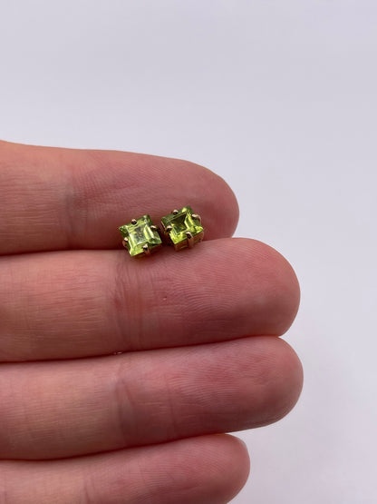9ct gold peridot earrings