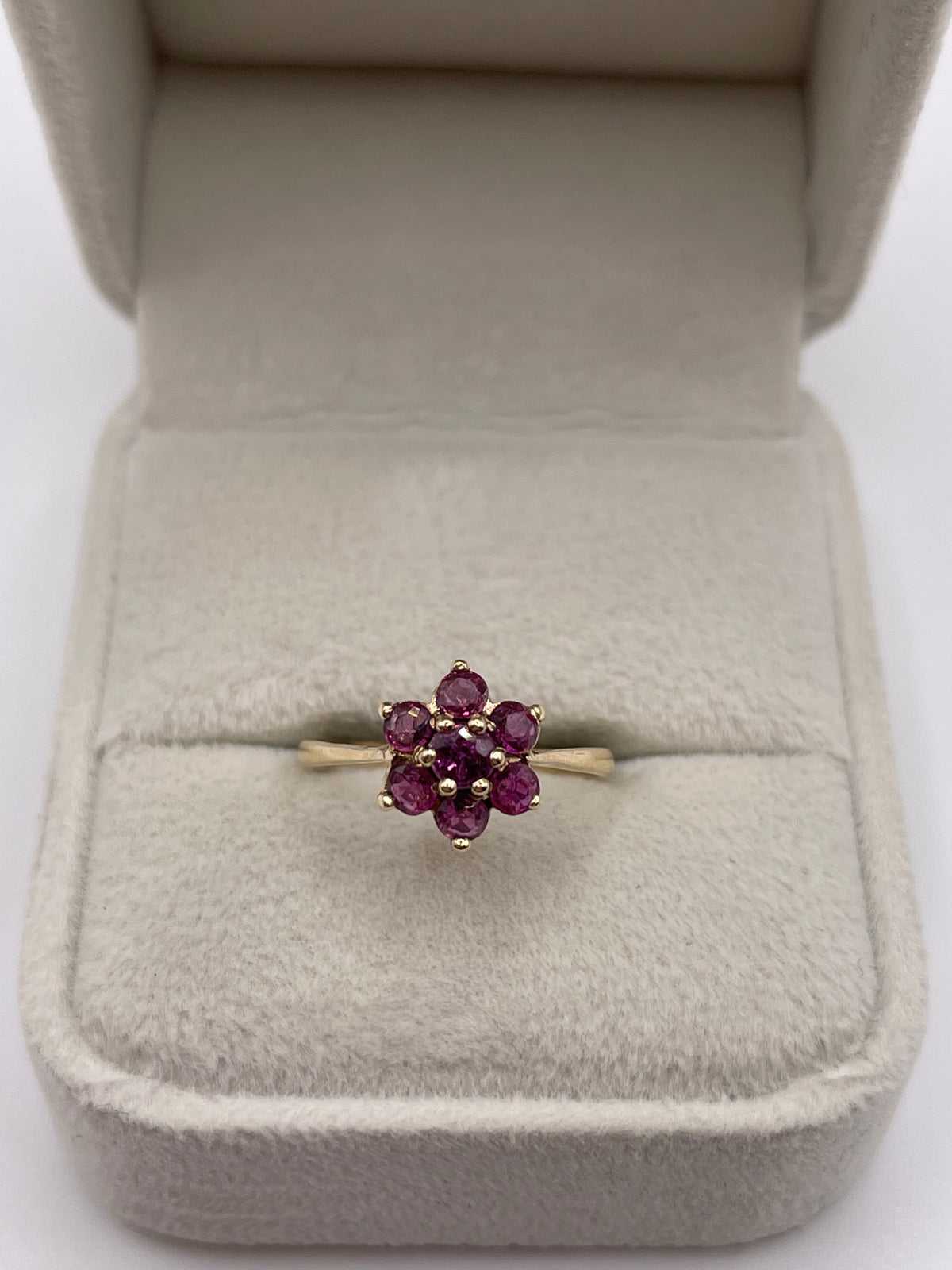 9ct gold ruby cluster ring