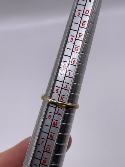 9ct gold sapphire and diamond ring