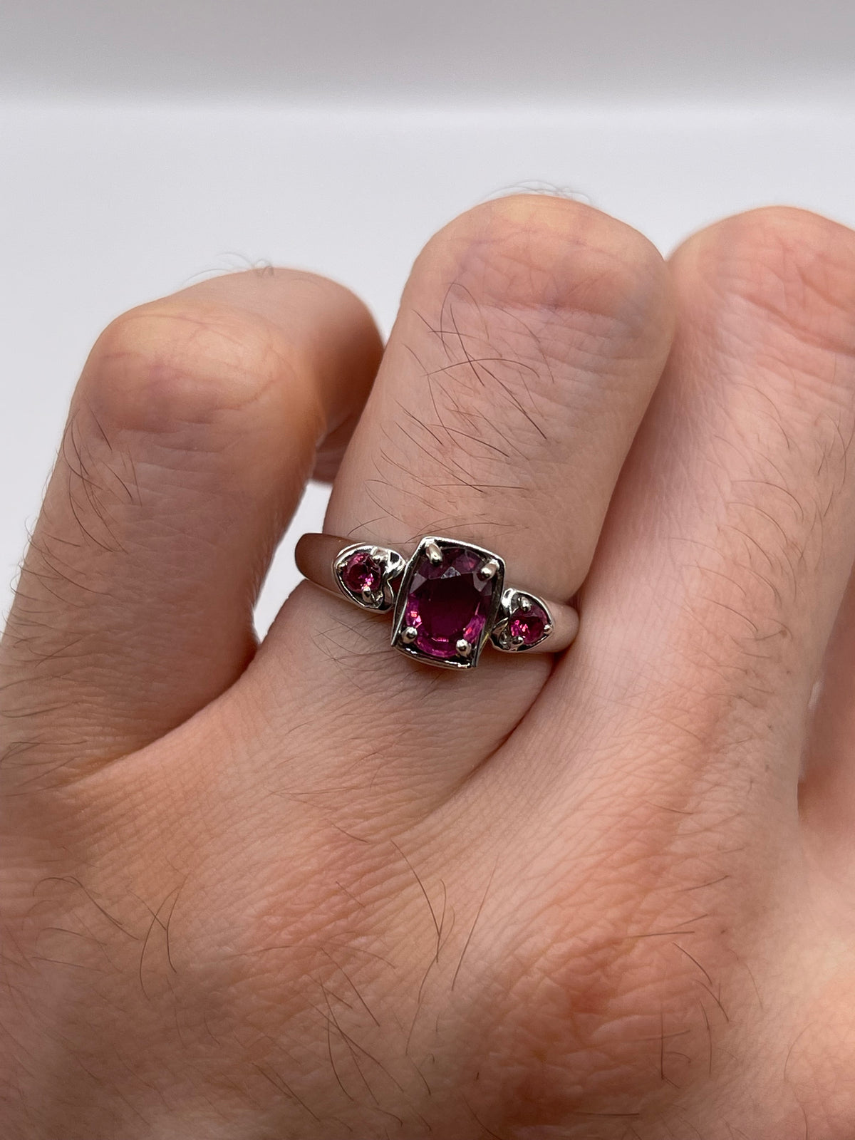9ct white gold tourmaline ring