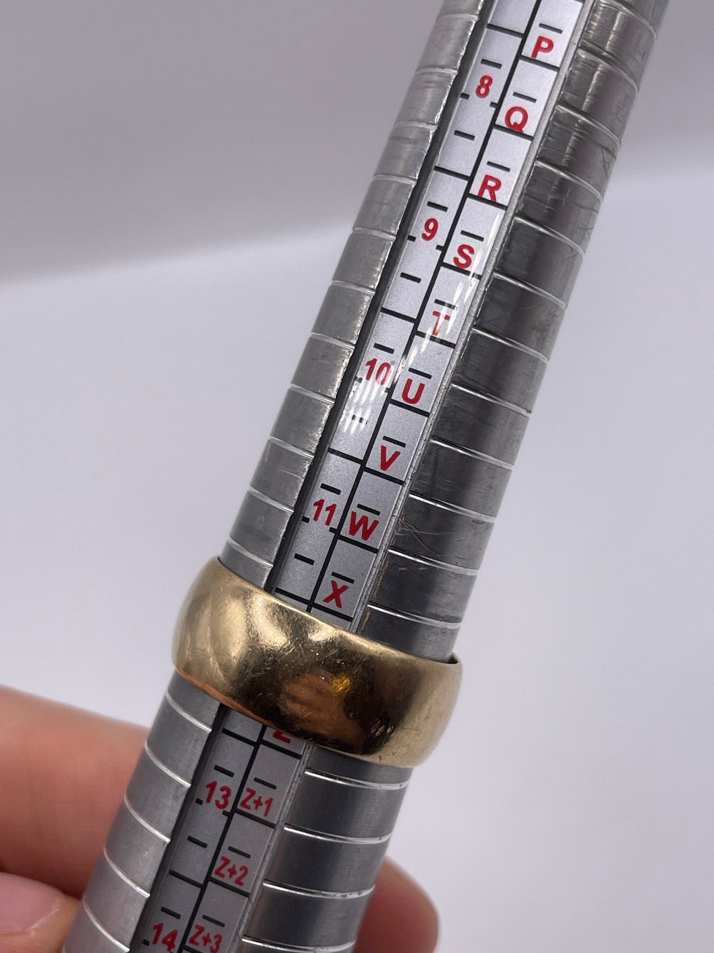 9ct gold band