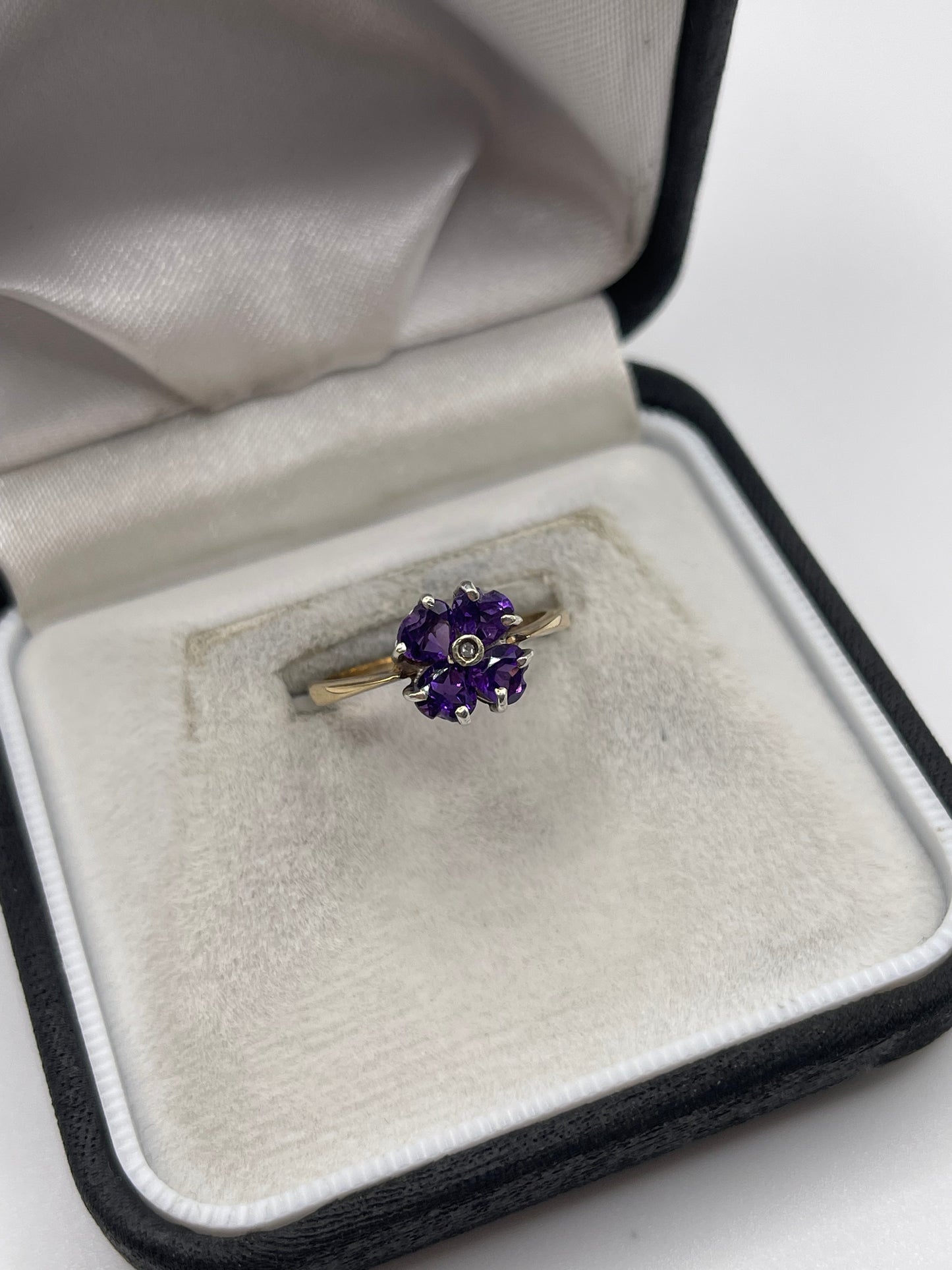9ct gold amethyst and diamond ring