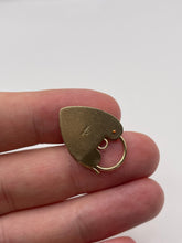 Load image into Gallery viewer, 9ct gold padlock 60
