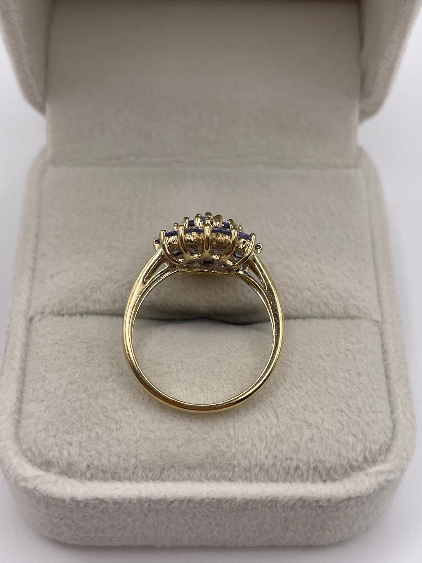 9ct gold tanzanite cluster ring