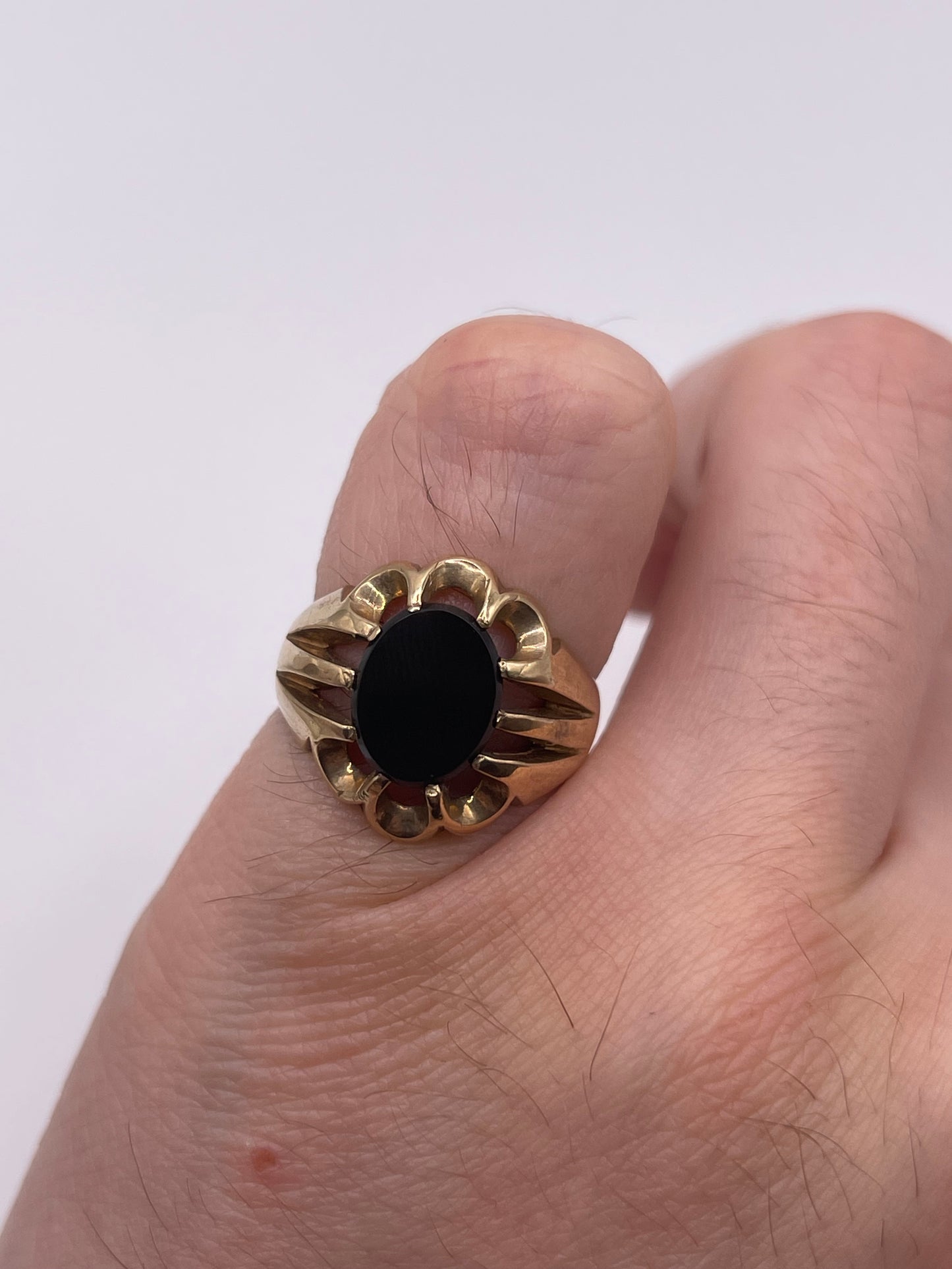 9ct gold onyx gypsy ring
