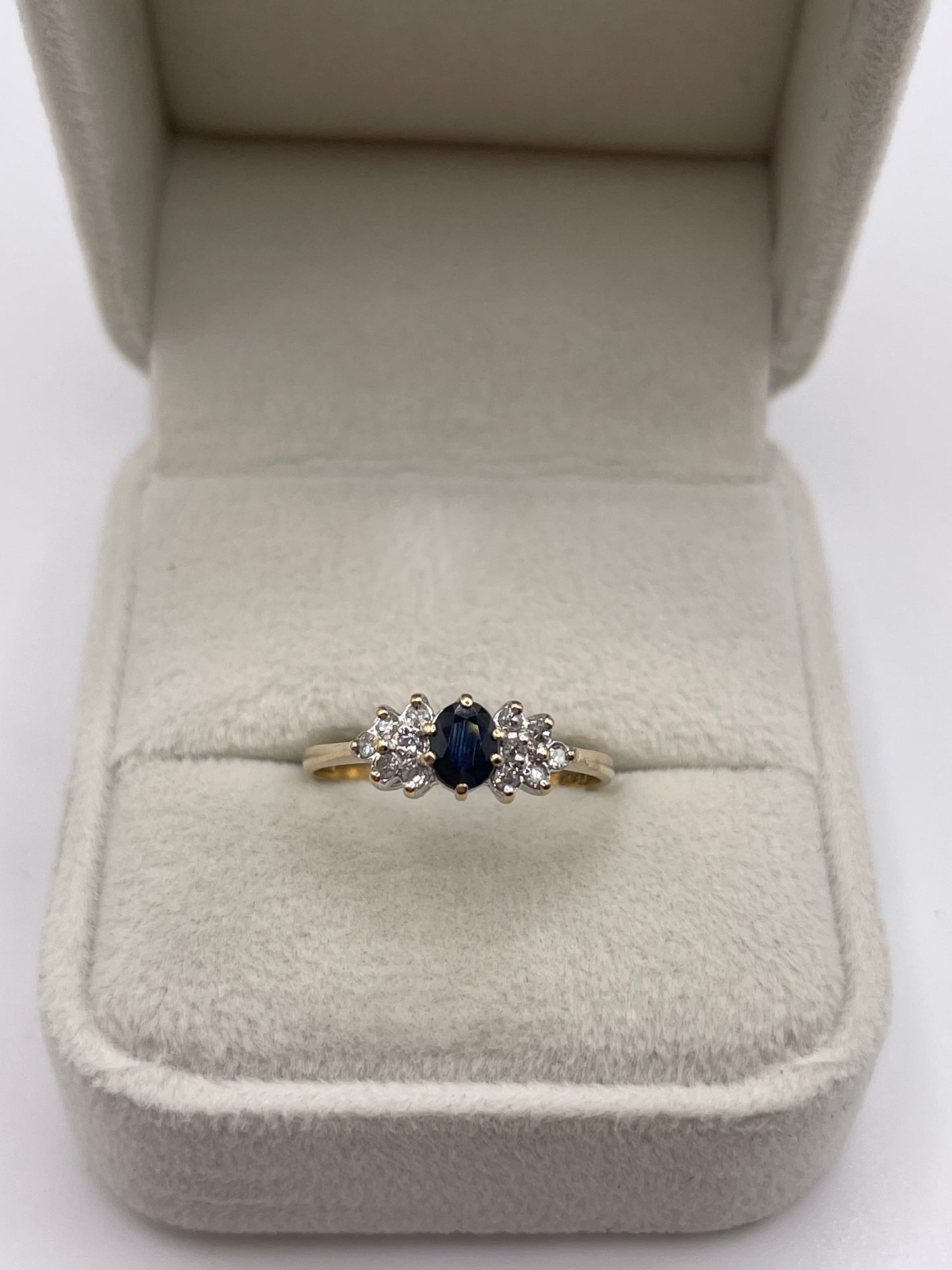 9ct gold sapphire and diamond ring