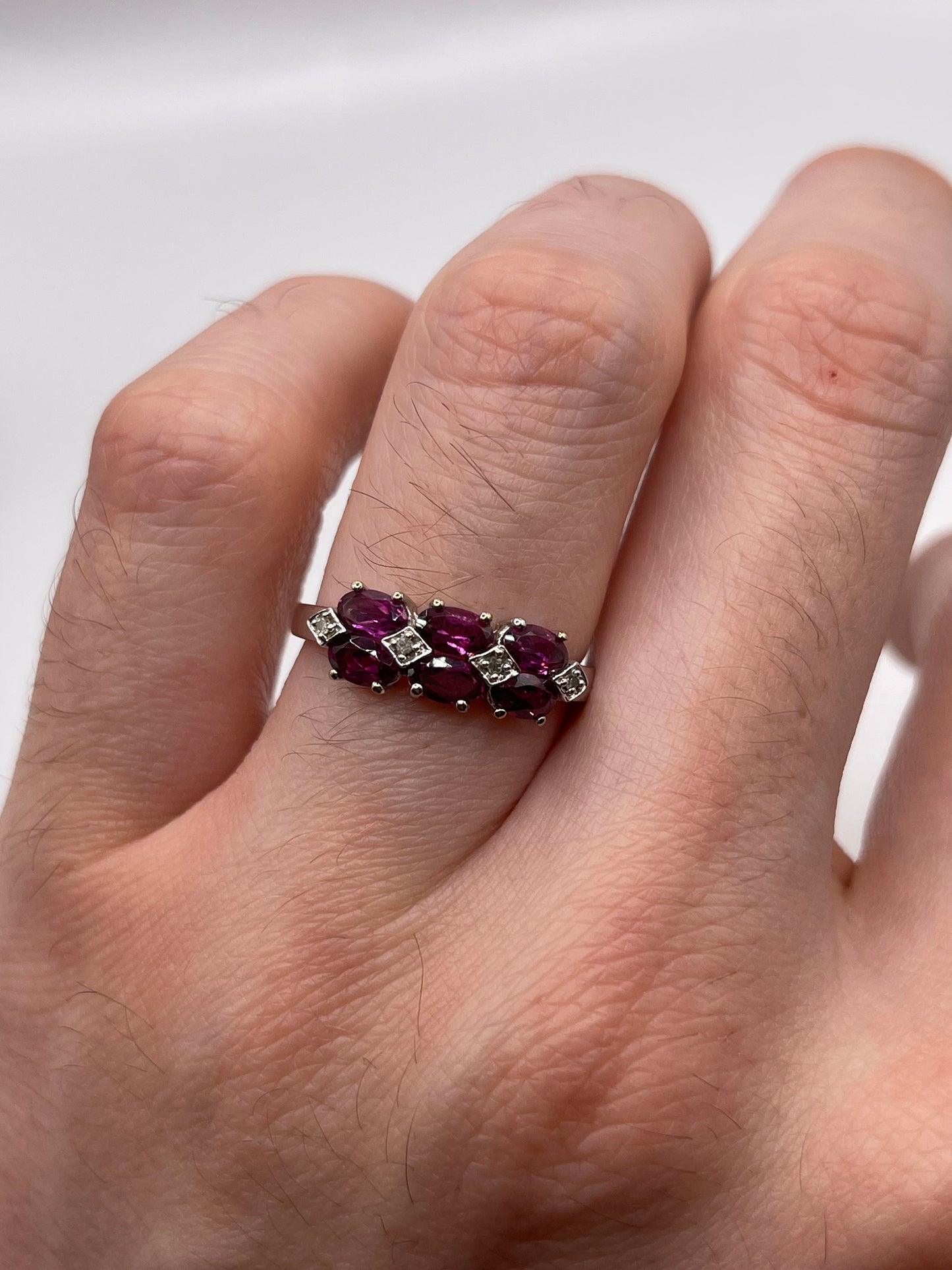 9ct white gold garnet and diamond ring