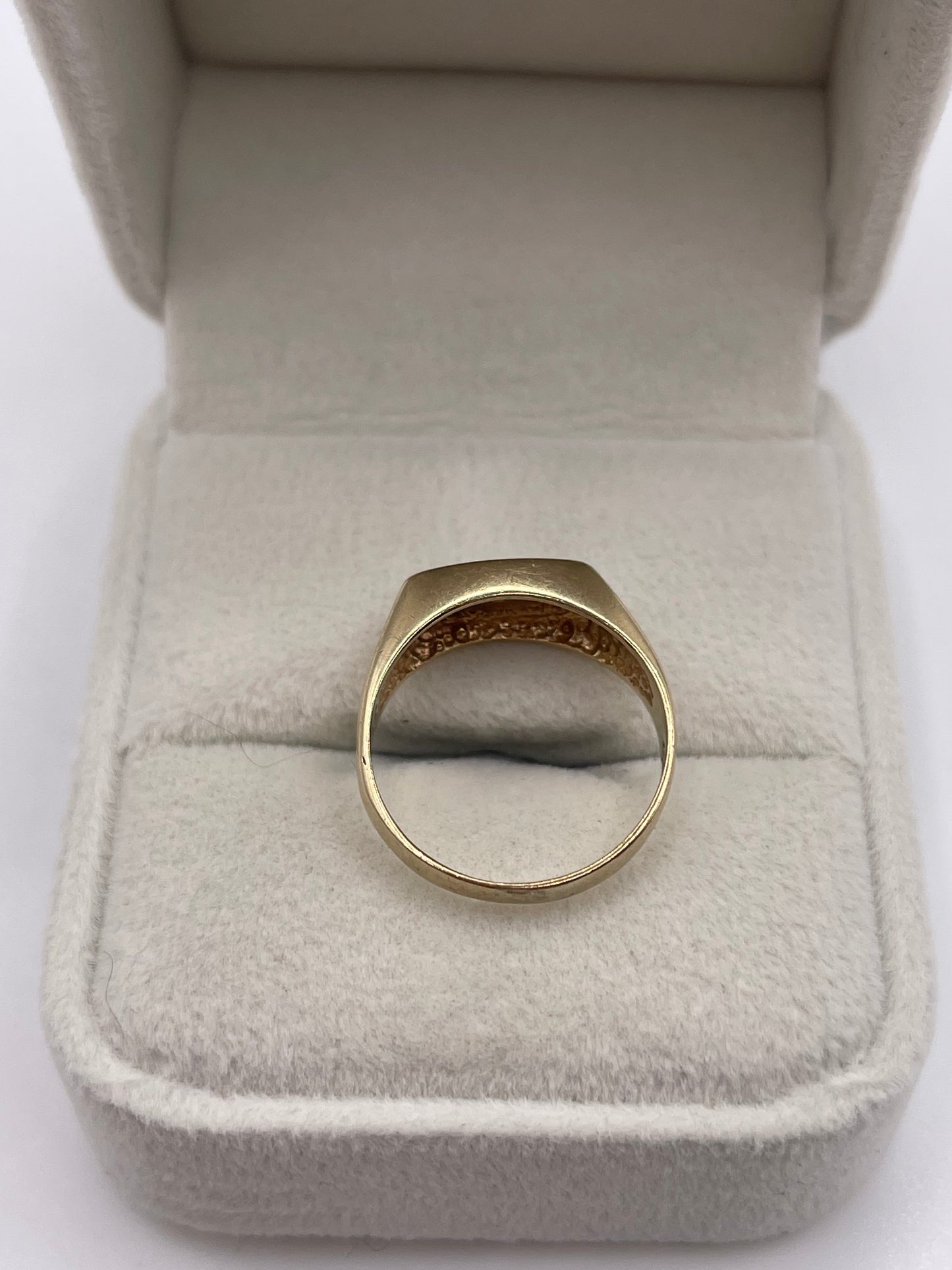 9ct gold diamond signet ring