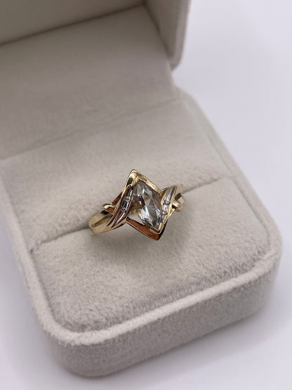 9ct gold green amethyst and diamond ring