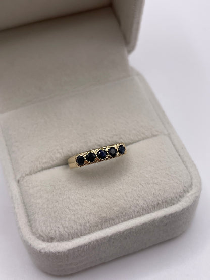 9ct gold sapphire ring