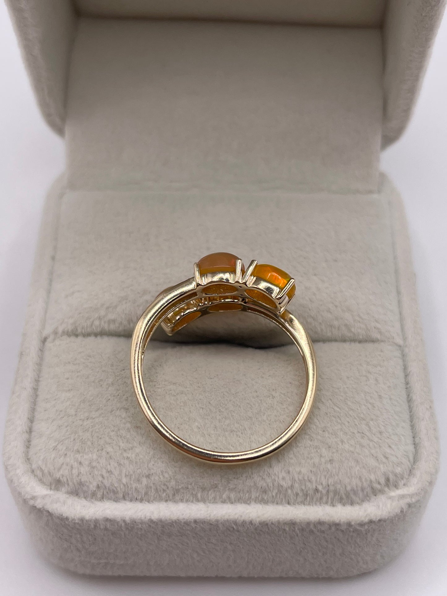 9ct gold opal and zircon ring