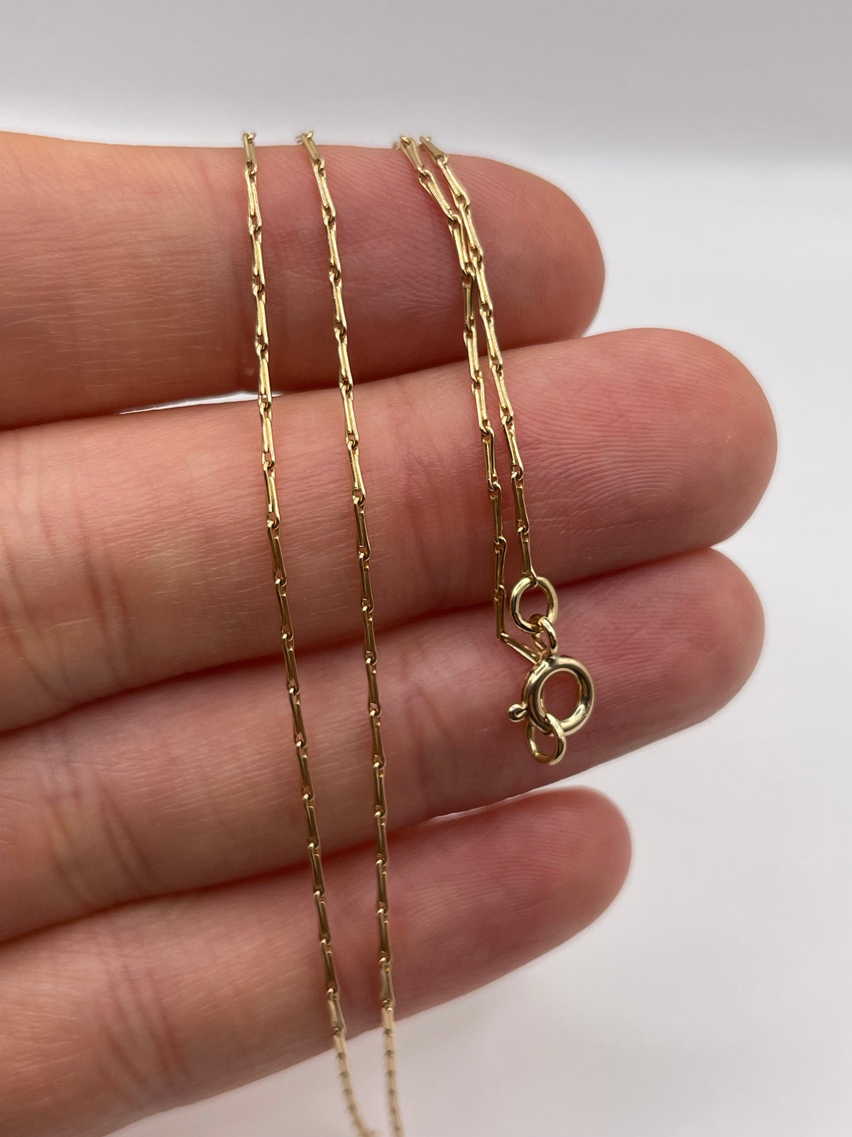 9ct gold chain 523